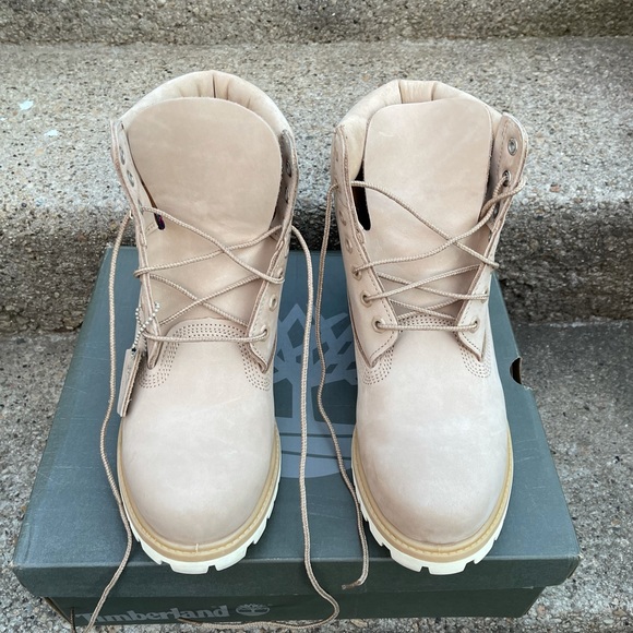 [SOLD on Mercari] Beige Timberlands (6 inch) EXCELLENT CONDITION! - Picture 2 of 8